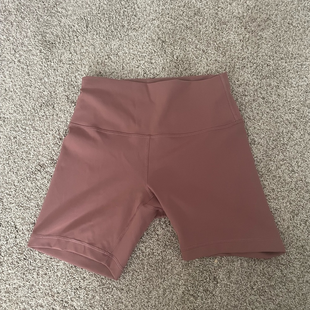 Lululemon Wunder Train Shorts